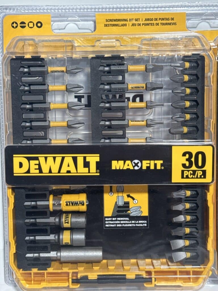 DEWALT MAXFIT 30-Piece Screwdriving Bit Set with Magnetic Sleeve – Impact Driver Ready - Image 6